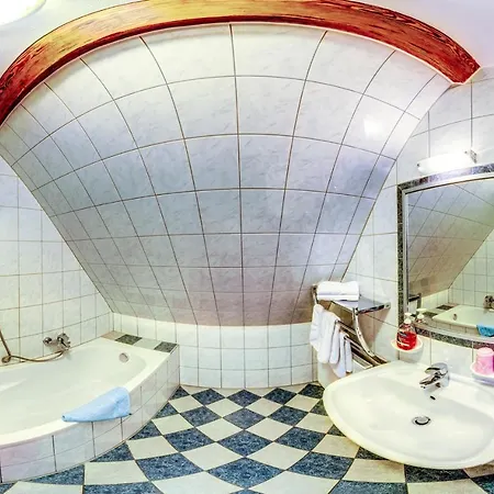 Fruehstueckspension Zanglhof 3*