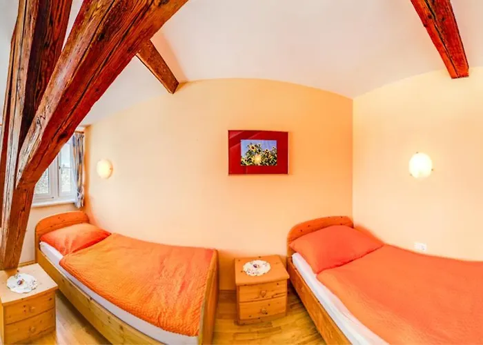 Fruehstueckspension Zanglhof Bed & Breakfast 3*