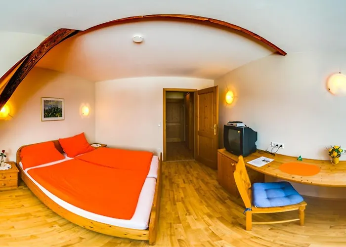 Fruehstueckspension Zanglhof Bed & Breakfast 3*